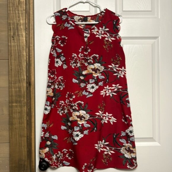 SHEIN Dresses & Skirts - Floral Dress 💥